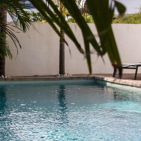 Major. Suites Curacao Вилемстад Екстериор снимка