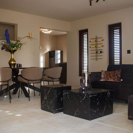 Major. Suites Curacao Вилемстад Екстериор снимка